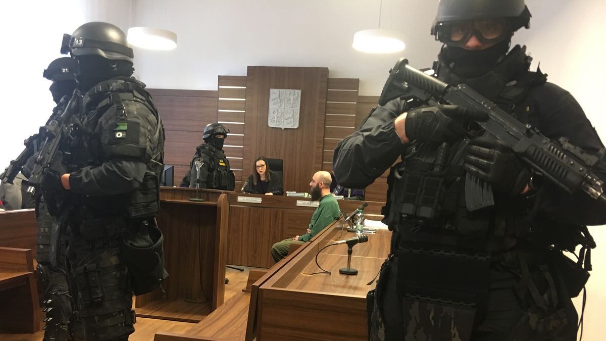 Bývalý pražský imám má jít na 10 let za mříže za financování terorismu